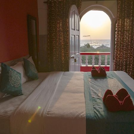 Oceans 7 Inn Calangute Esterno foto